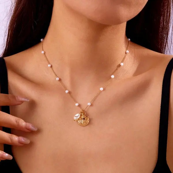 Starfish & Shell Beach Pendant Necklace